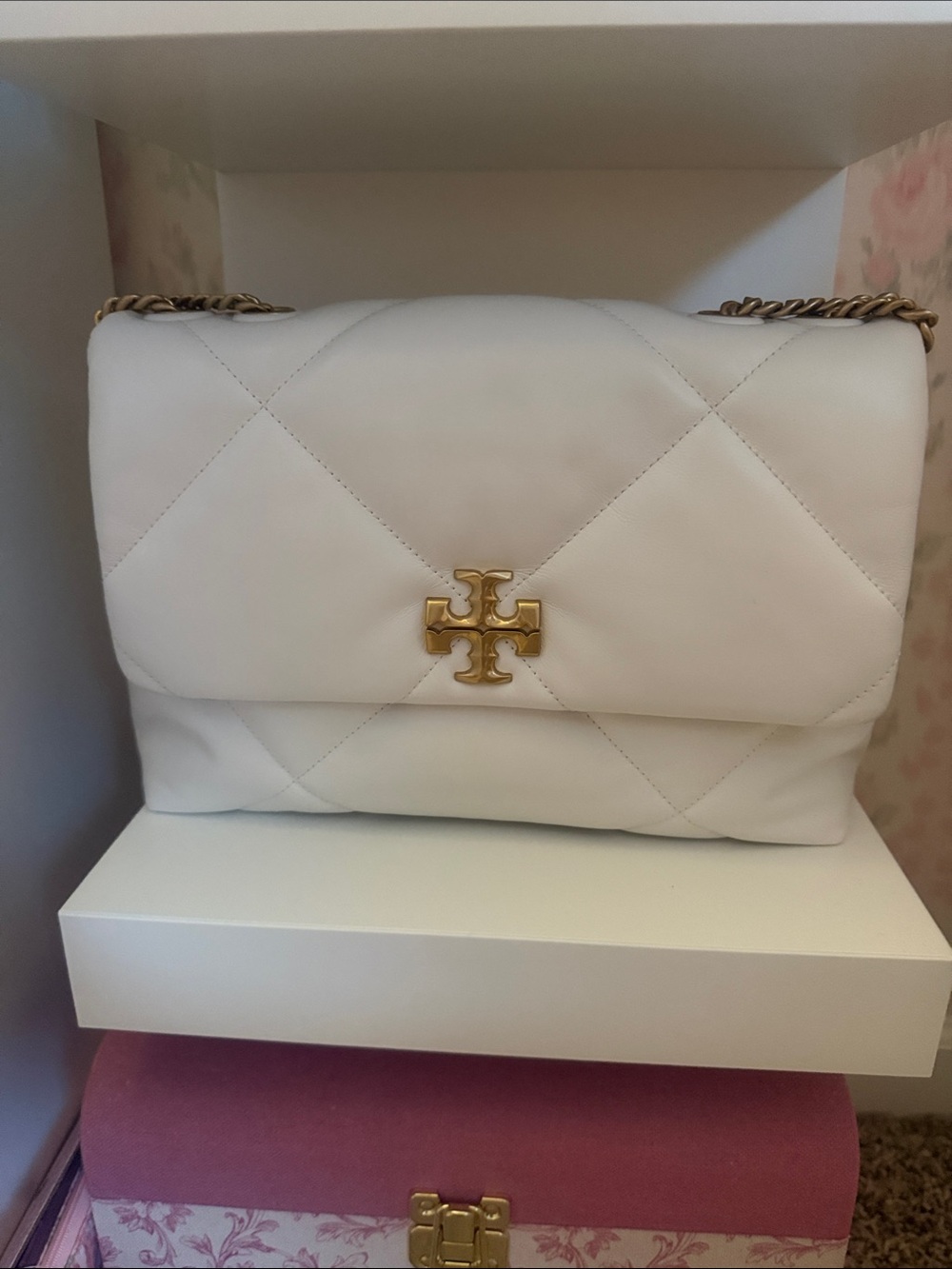 Tory Burch Quilted White Leather Shoulder Bag with Gold Logo
